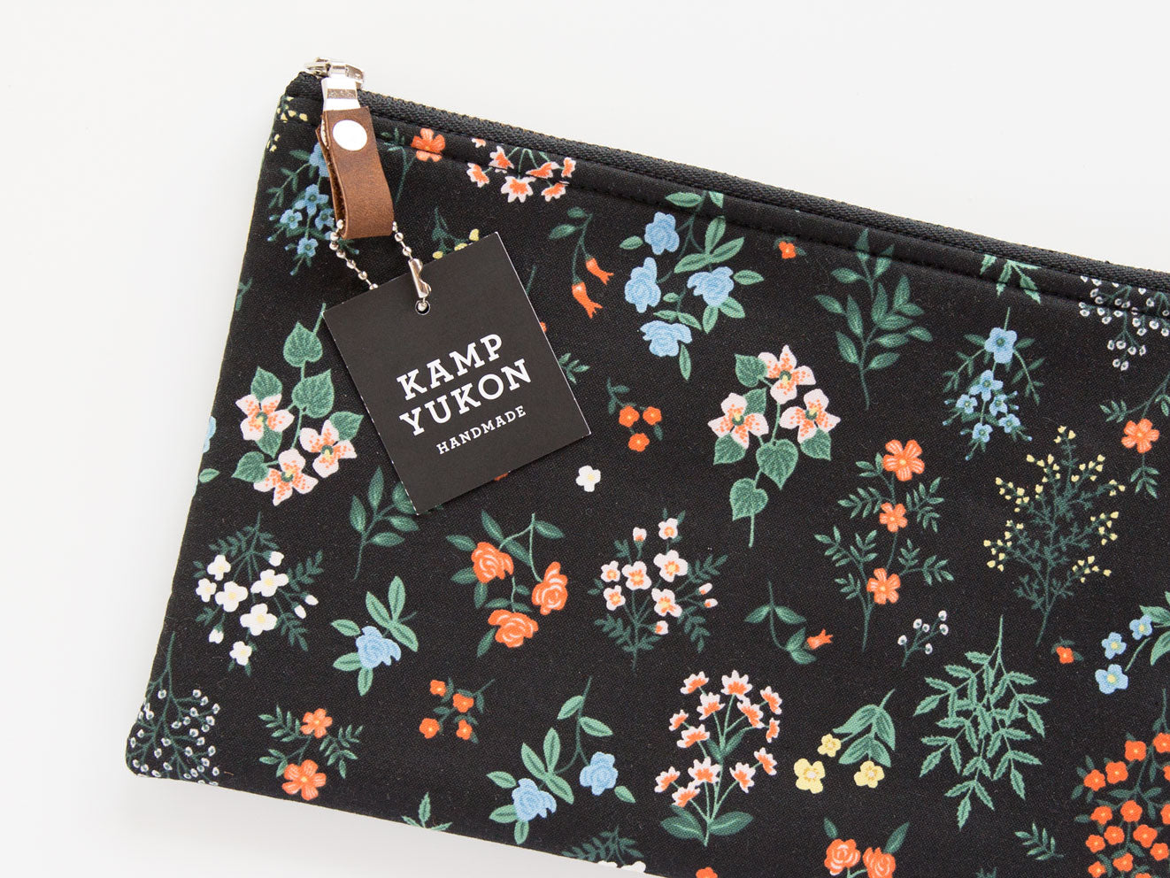 Flat Pouch - Flower Field