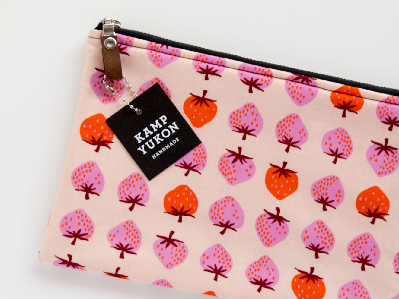 Flat Pouch - Strawberries