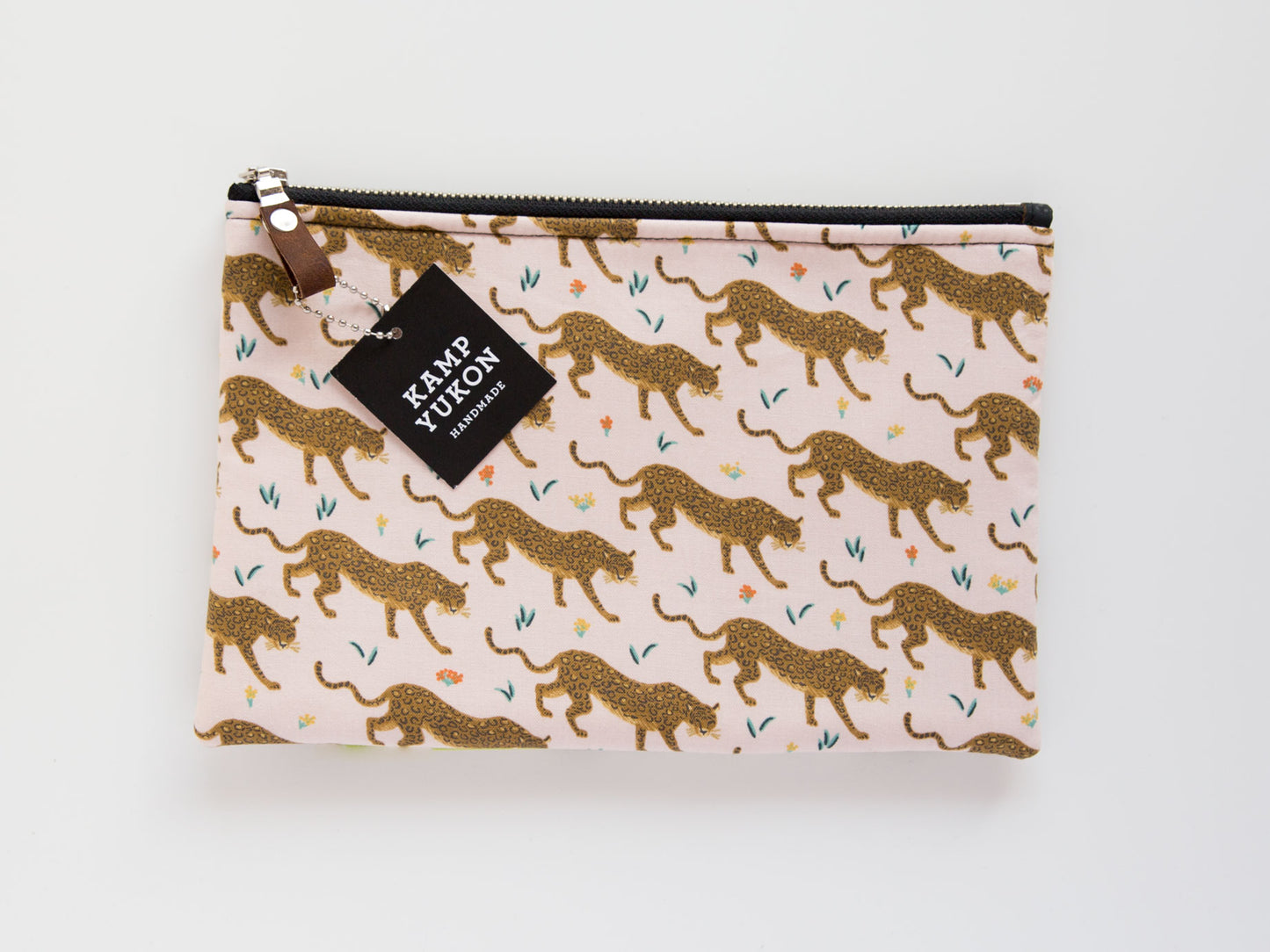 Flat Pouch - Leopards - Blush