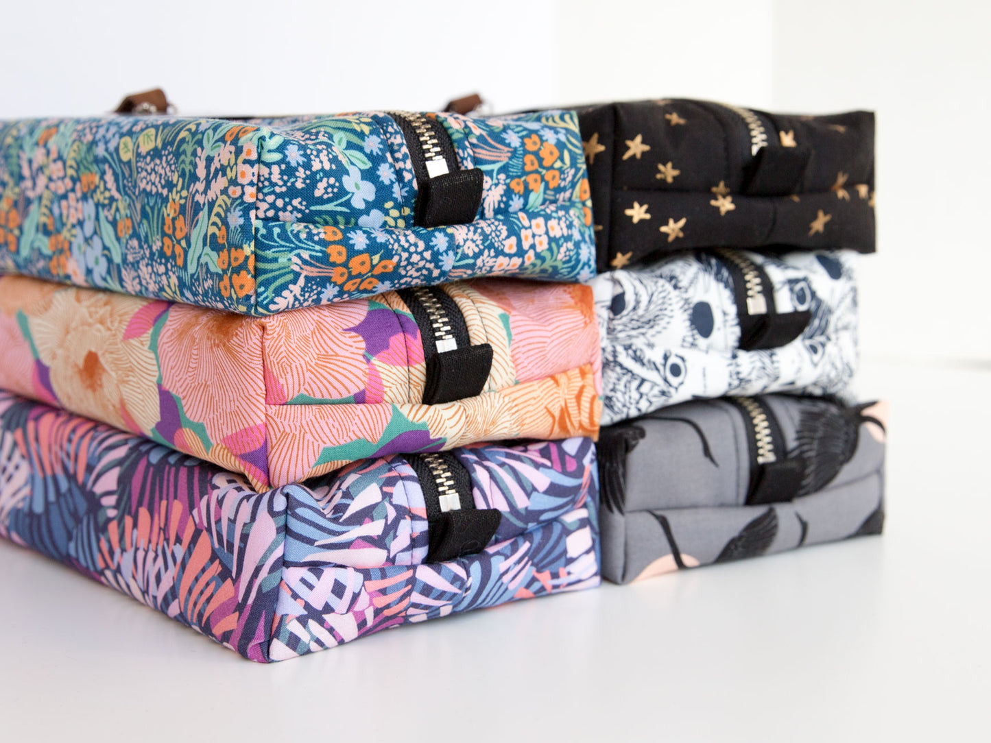 Box Pouch - Rabbits & Squirrels - Green