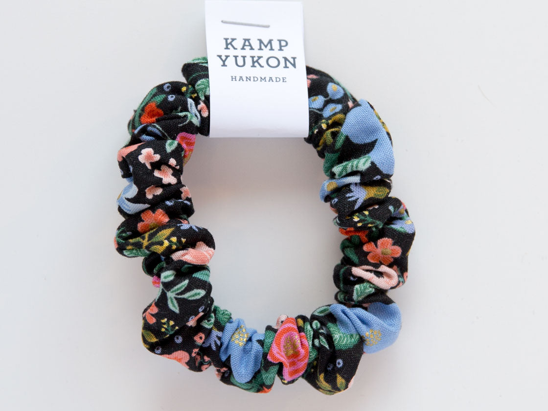 Skinny Scrunchie - Wild Rose - Black