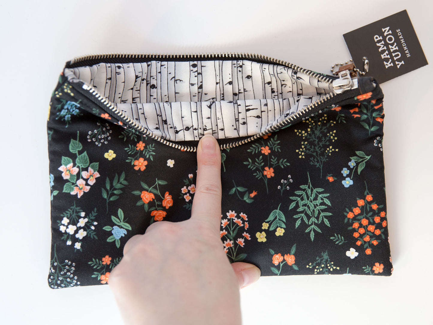 Flat Pouch - Flower Field