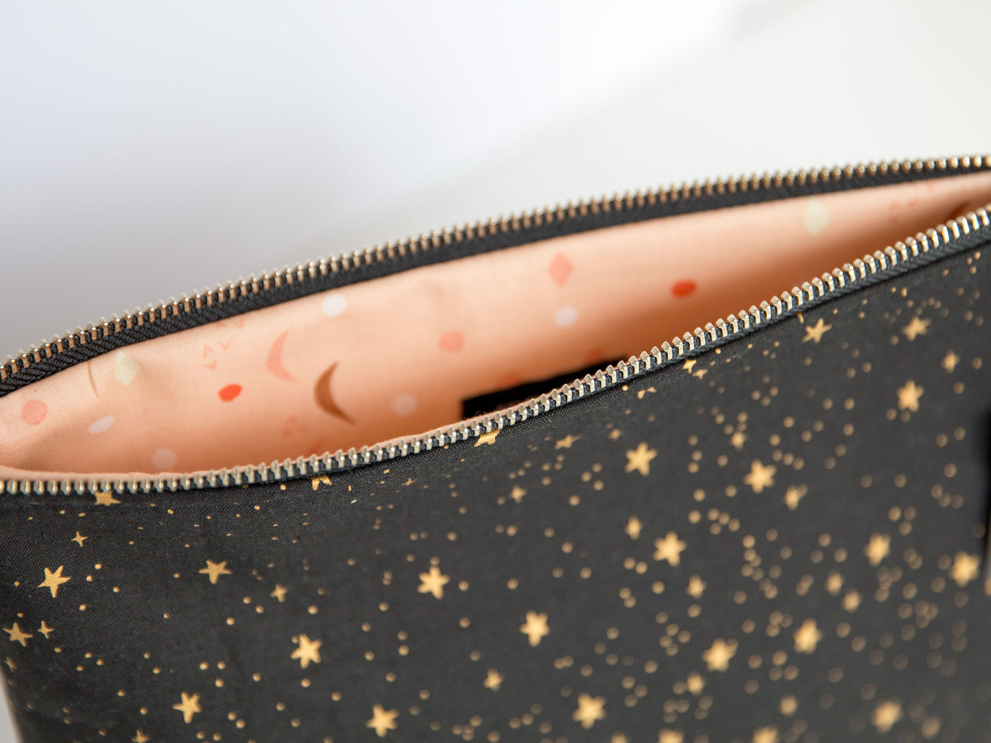 Large Pouch - Gold Stars