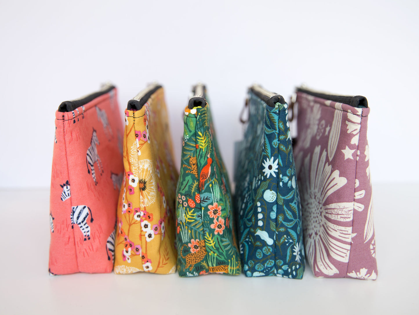 Small Pouch - Floral Tapis Blue