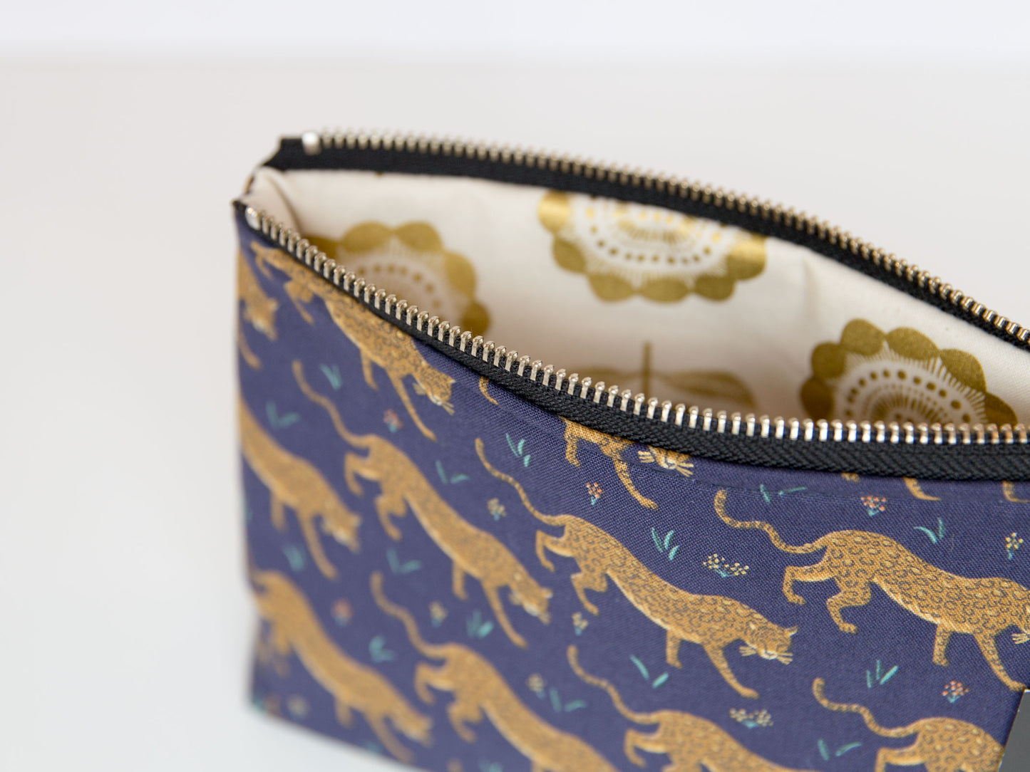 Small Pouch - Leopards - Navy