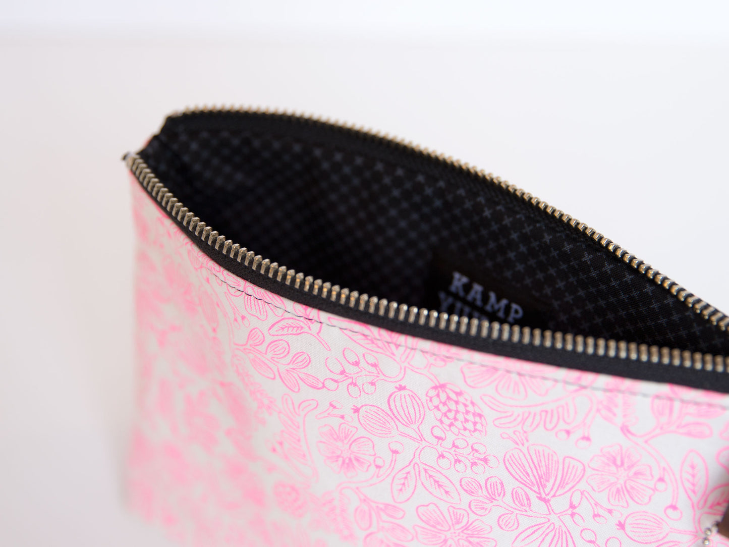 Small Pouch - Neon Pink