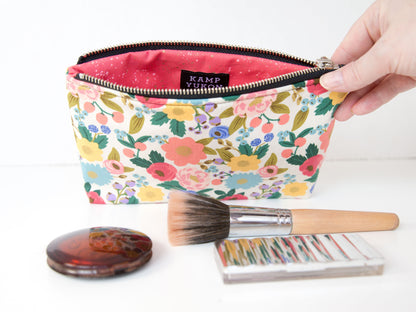 Small Pouch - Vintage Garden