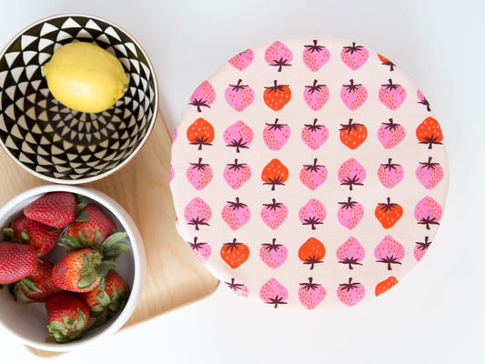 Bowl Cover - Strawberries Pink