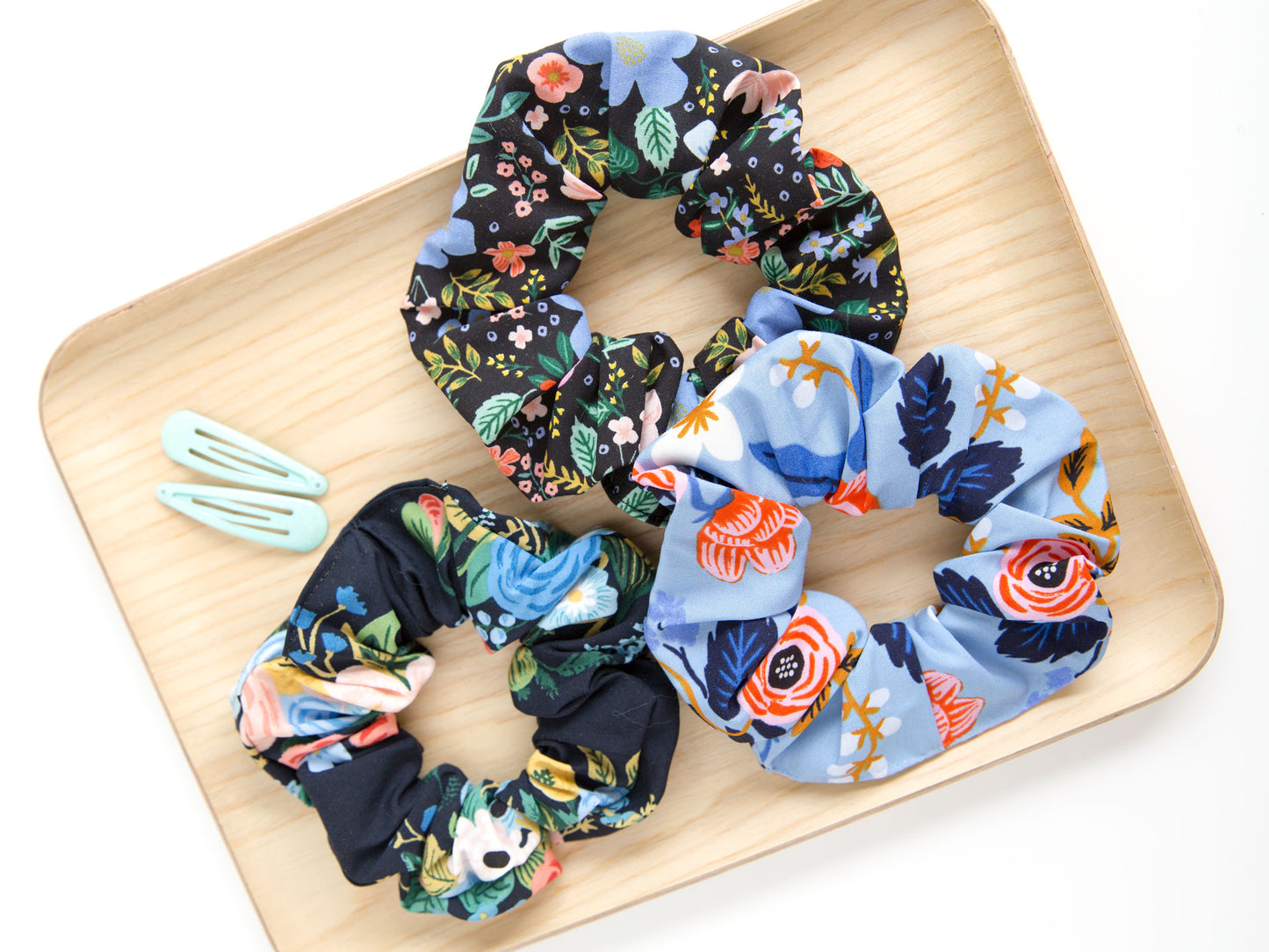 Scrunchie - Birch Floral - Periwinkle