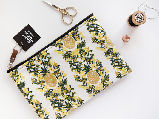 Flat Pouch - Gold Pineapples