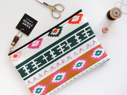 Flat Pouch - Aztec