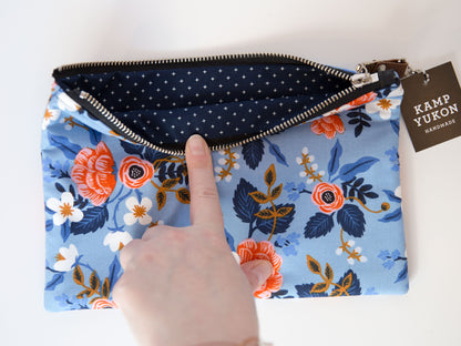 Flat Pouch -  Floral Periwinkle