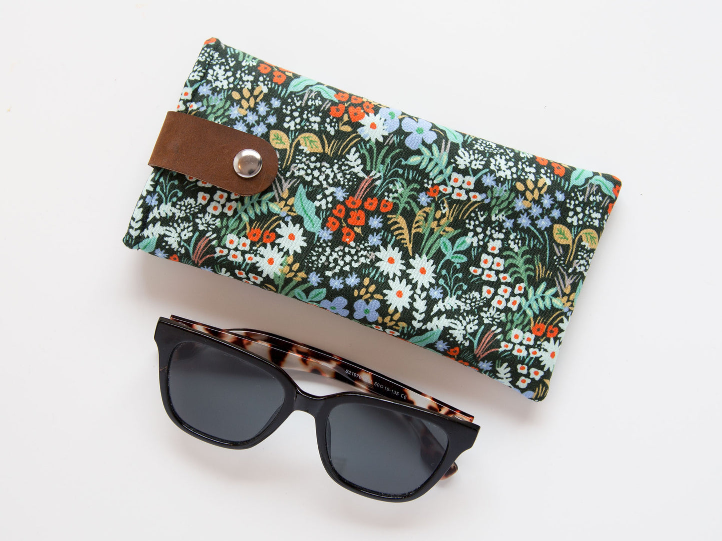 Glasses Case - Meadow Hunter