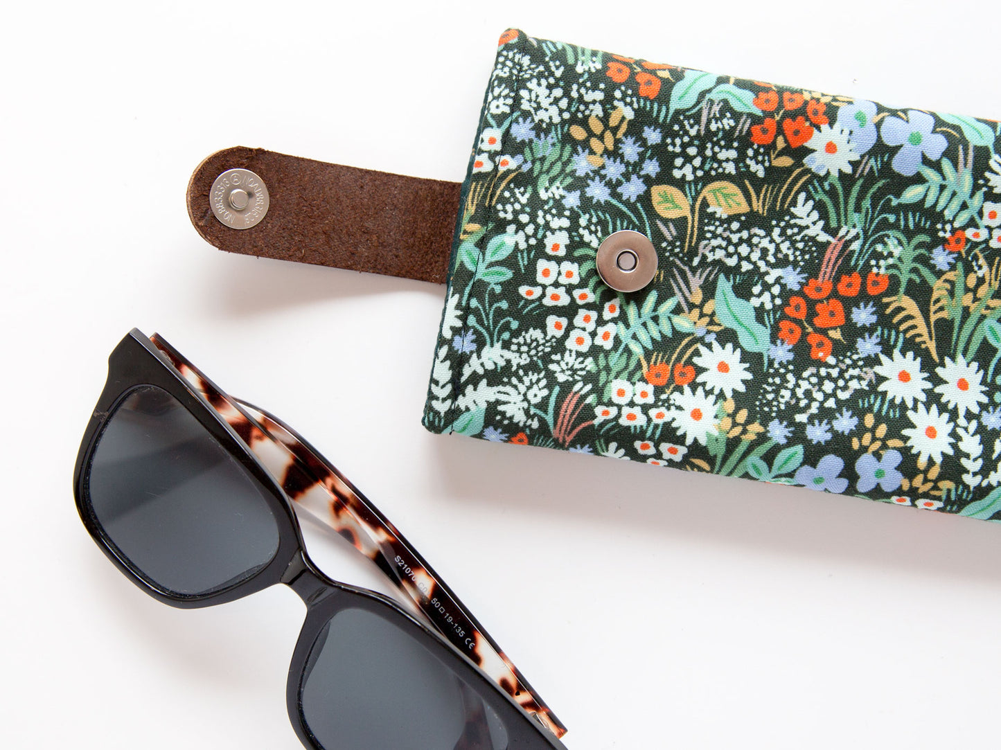 Glasses Case - Meadow Hunter